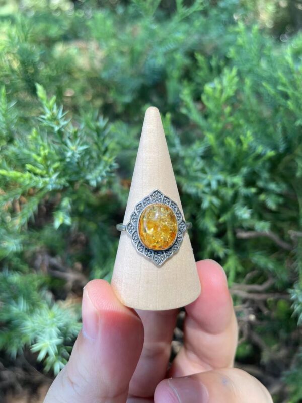 Gemstone ring