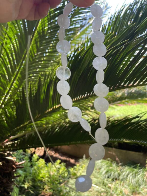 Natural quartz bead