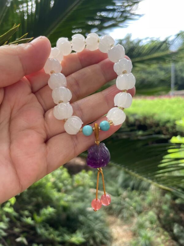 Dancing Pendant Tassel