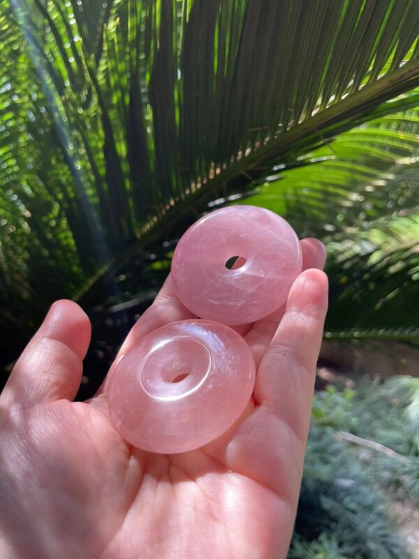 Love crystal donut pendant