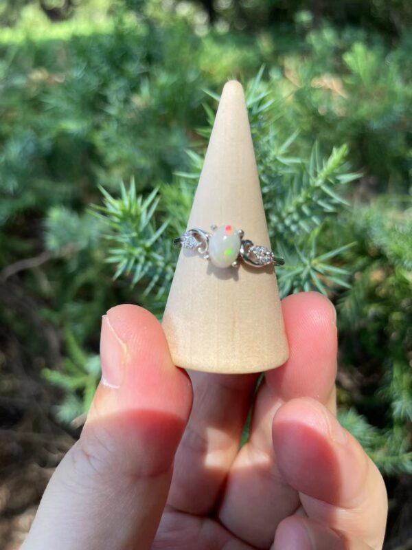 Gemstone ring