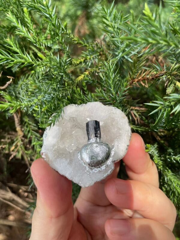geo crystal pendants silver